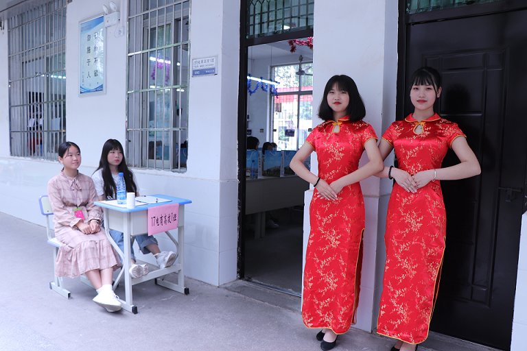 現(xiàn)代物流系“攜手并進(jìn)，共贏未來”主題家長(zhǎng)會(huì)召開
