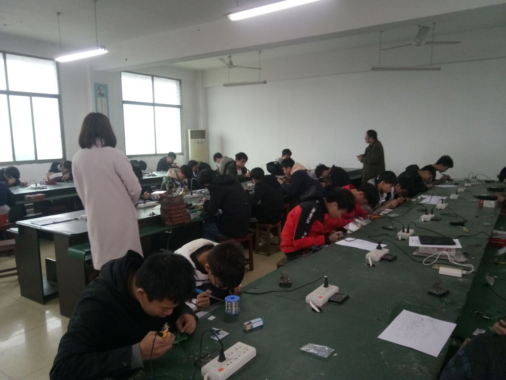 電子項(xiàng)目.png