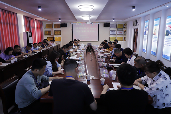 學(xué)院召開基層黨組織深入貫徹中央八項(xiàng)規(guī)定精神學(xué)習(xí)教育調(diào)度會