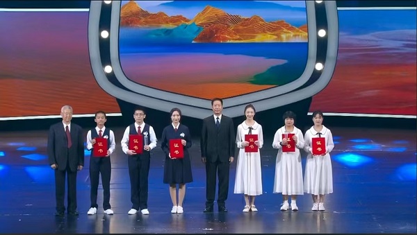 衡陽技師學(xué)院學(xué)子代表湖南出征全國青少年禁毒知識競賽總決賽，斬獲二等獎