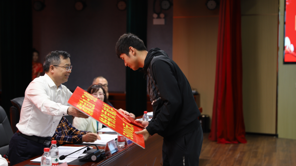 衡技學(xué)子風(fēng)采③|鄧宏意：捐獻(xiàn)造血干細(xì)胞，延續(xù)他人生命